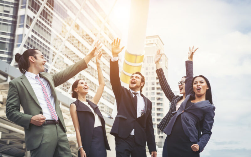 Oamenii care castiga cel mai mult nu sunt extrem de inteligenti. Ce sta la baza succesului lor?